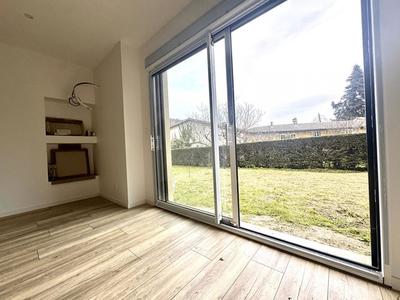 Appartement - 180 m² - 5 pièces