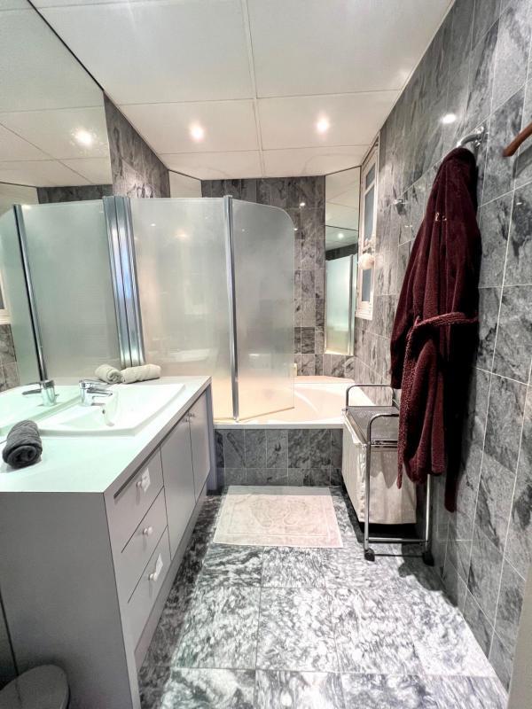 Appartement - 220 m² - 7 pièces