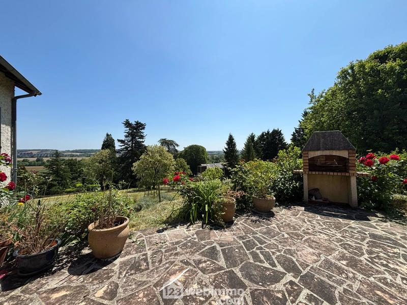 Maison - 181 m² - 7 pièces