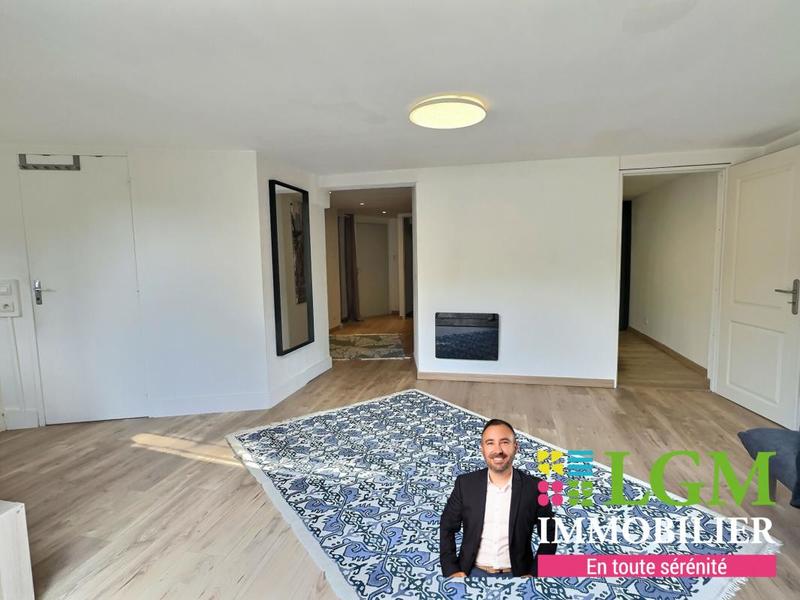 Villa - 245 m² - 7 pièces