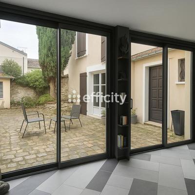 Maison - 185 m² - 7 pièces