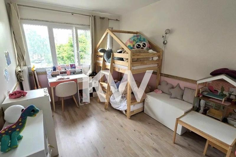 Appartement - 79 m² - 4 pièces