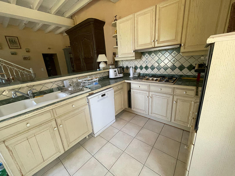 Demeure - 269 m² - 8 pièces