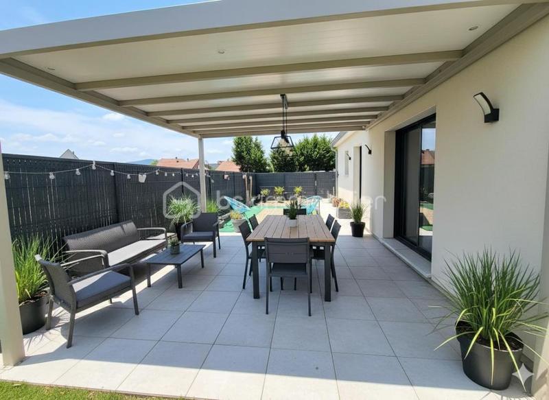 Maison - 90 m² - 3 pièces