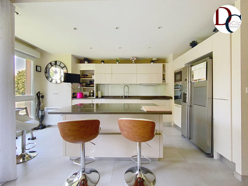 Appartement - 122 m² - 4 pièces