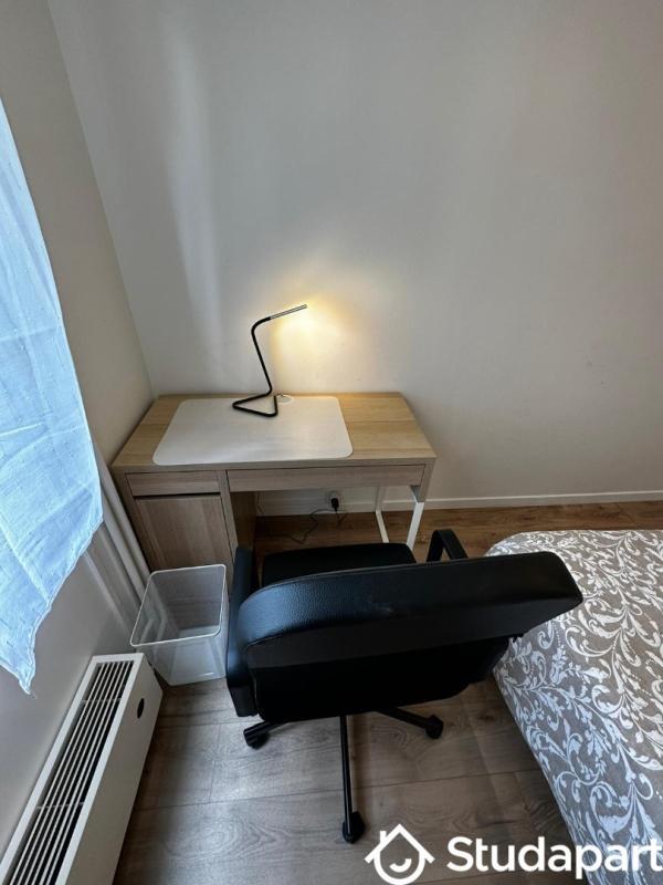 Chambre - 11 m² - 1 pièce