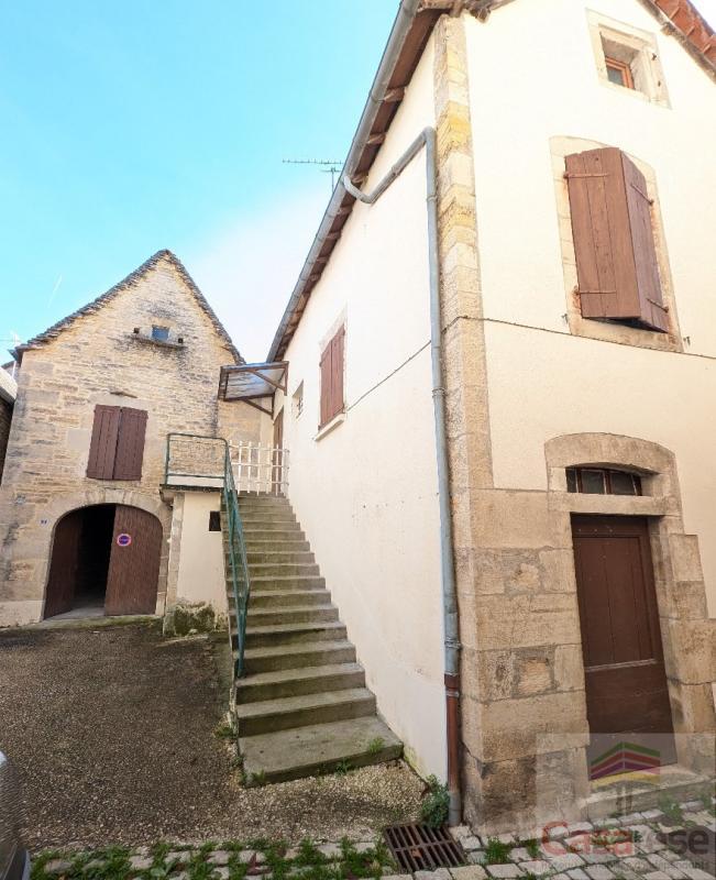 Maison en pierre - 79 m² - 3 pièces