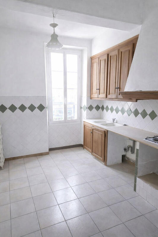 Maison - 176 m² - 7 pièces