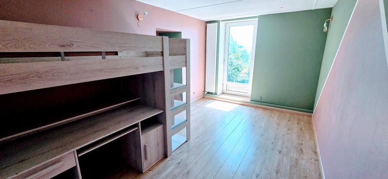 Maison - 200 m² - 8 pièces