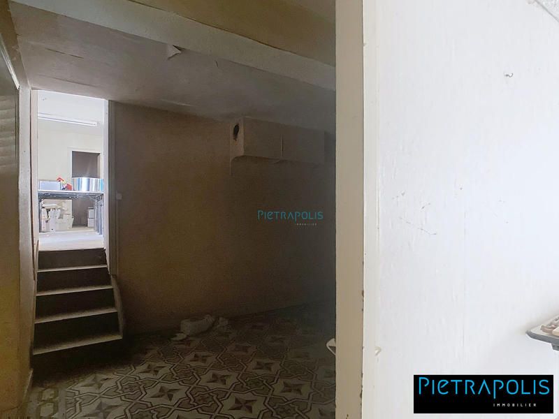 Maison ancienne - 200 m² - 4 pièces