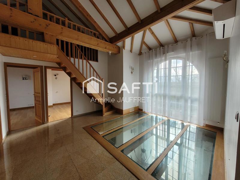 Maison - 158 m² - 6 pièces