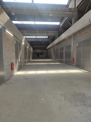 Entrepôt - 28 m²