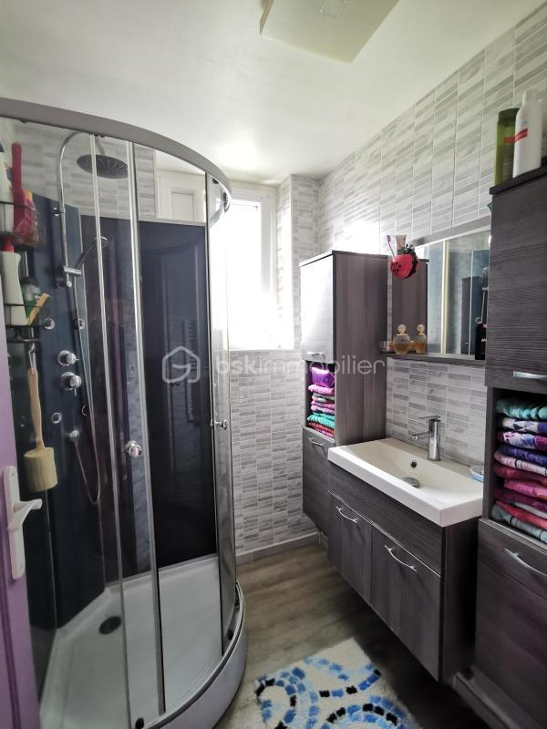 Maison - 121 m² - 5 pièces