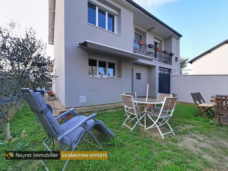 Maison - 100 m² - 5 pièces