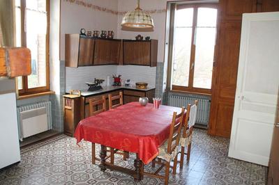 Maison - 215 m² - 8 pièces