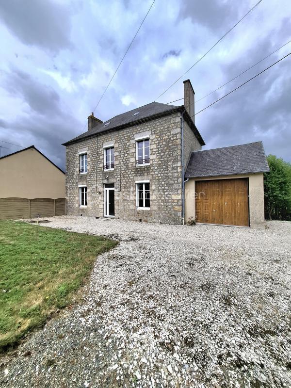 Maison en pierre - 108 m² - 5 pièces