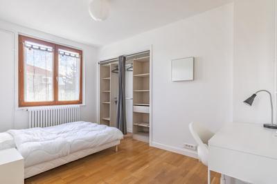 Chambre - 85 m² - 1 pièce