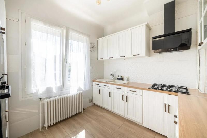 Maison - 110 m² - 6 pièces