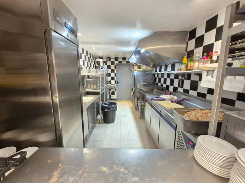 Local commercial - 150 m²