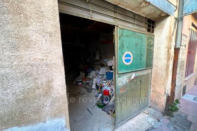 Parking / Garage - 97 m²