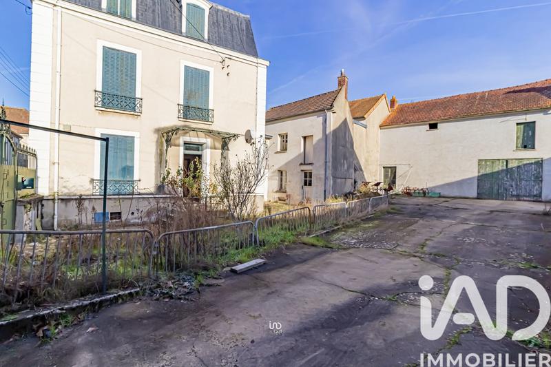 Maison - 350 m² - 7 pièces