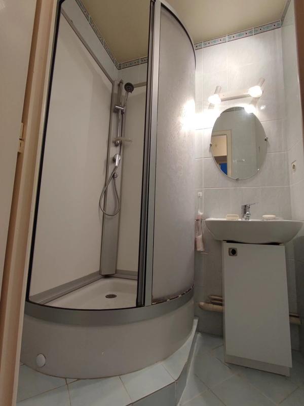 Maison - 240 m² - 8 pièces