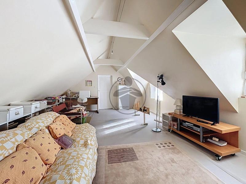 Maison - 188 m² - 6 pièces