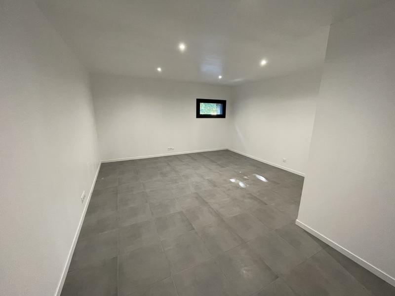 Local d'activités - 250 m² - 2 pièces