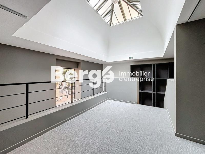 Local commercial - 158 m²