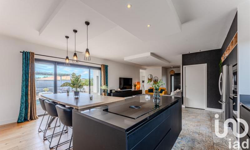 Maison - 125 m² - 5 pièces