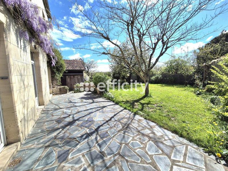 Maison - 200 m² - 8 pièces