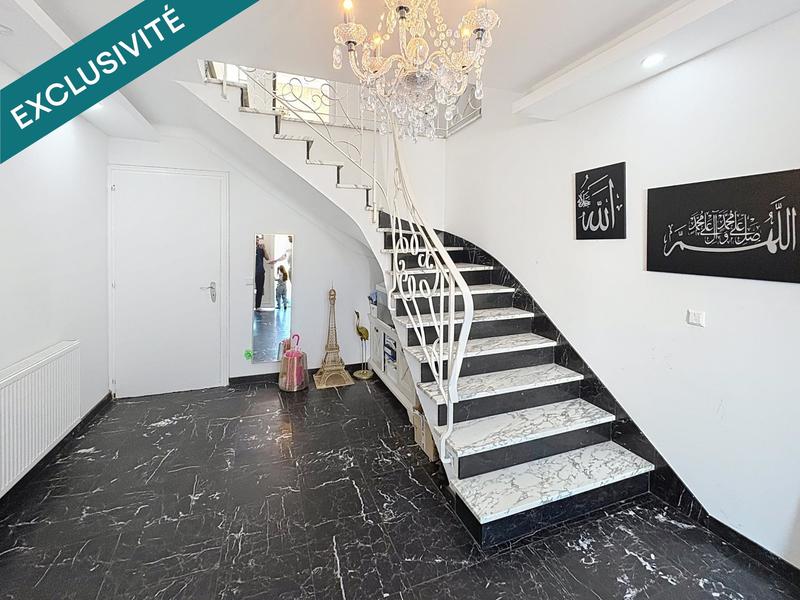 Maison - 186 m² - 8 pièces