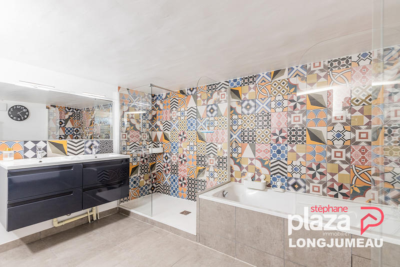 Maison - 97 m² - 5 pièces