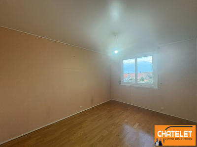 Appartement - 95 m² - 4 pièces