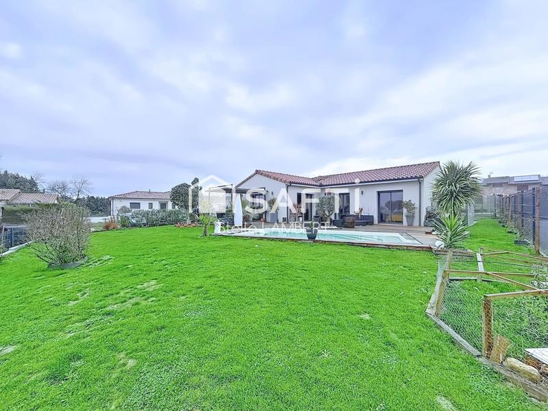 Maison - 97 m² - 4 pièces