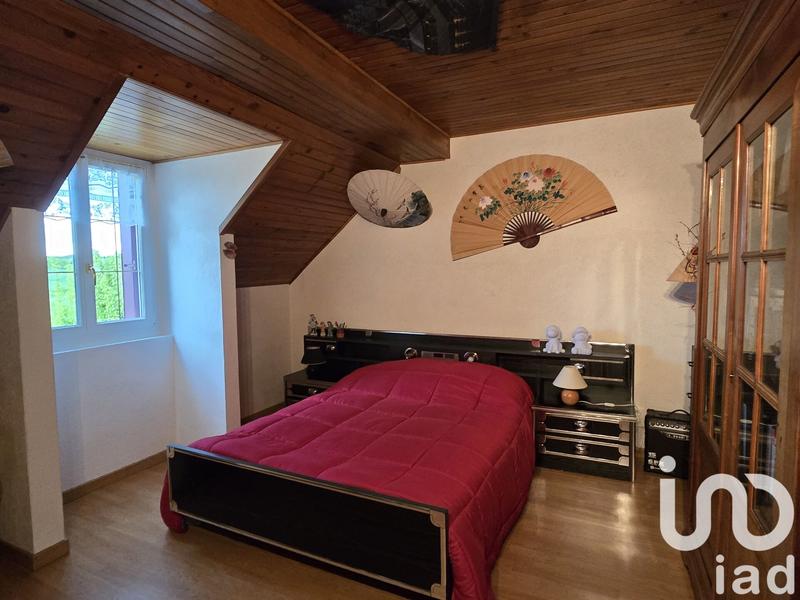 Maison - 186 m² - 7 pièces