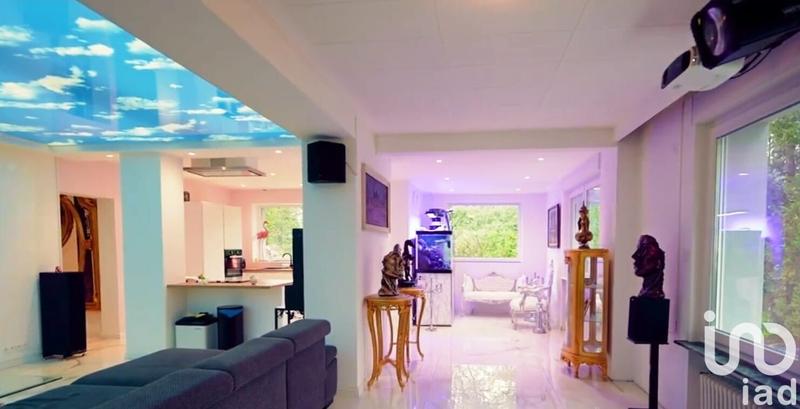 Maison - 273 m² - 8 pièces