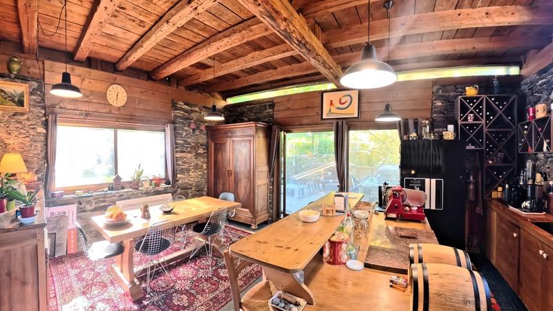 Maison - 596 m² - 21 pièces