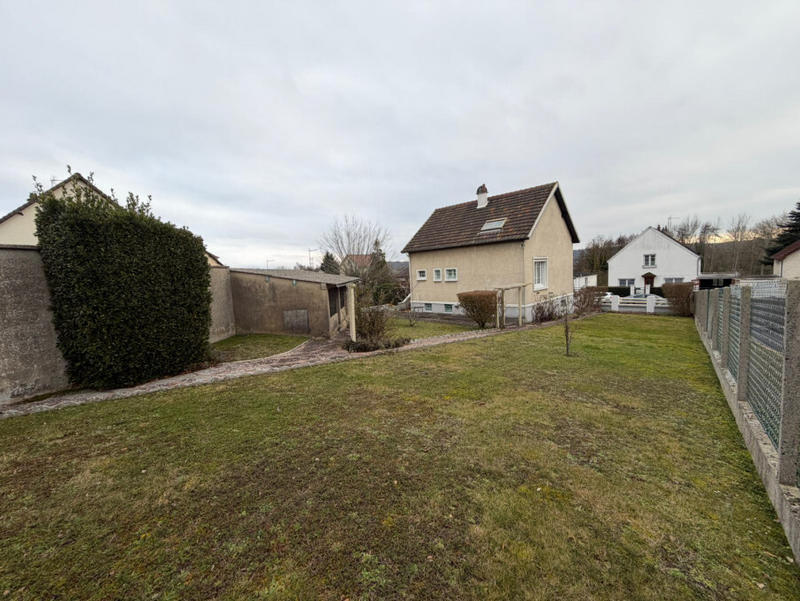 Maison - 92 m² - 6 pièces