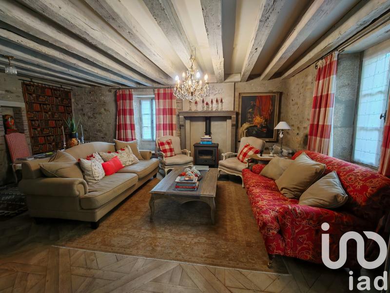 Maison - 239 m² - 7 pièces