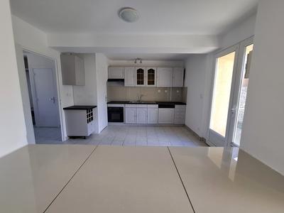 Maison - 93 m² - 5 pièces