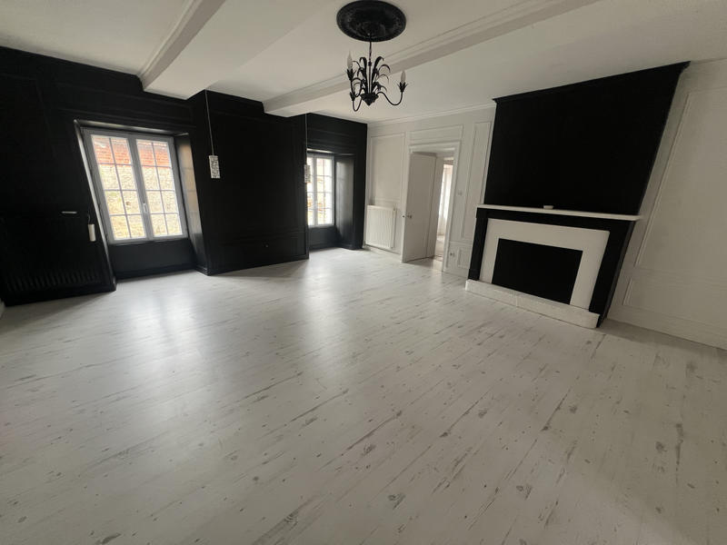 Maison - 230 m² - 5 pièces