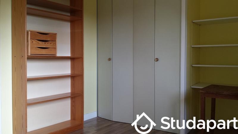 Chambre - 13 m² - 1 pièce