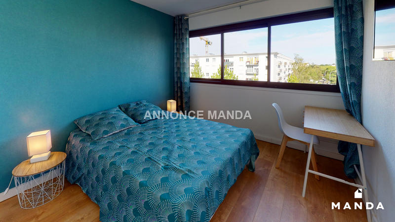 Chambre - 12 m² - 5 pièces