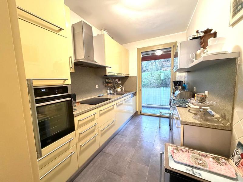 Appartement - 100 m² - 4 pièces