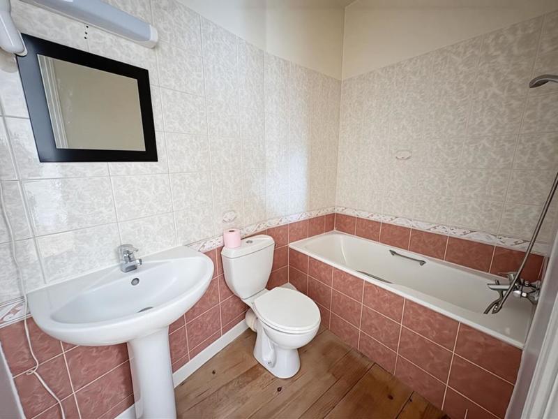 Maison - 98 m² - 4 pièces