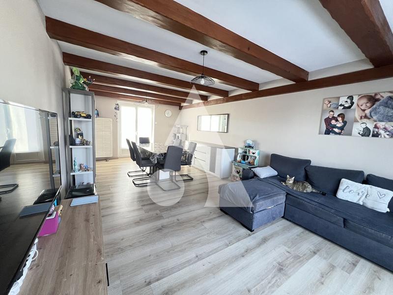 Maison - 102 m² - 5 pièces