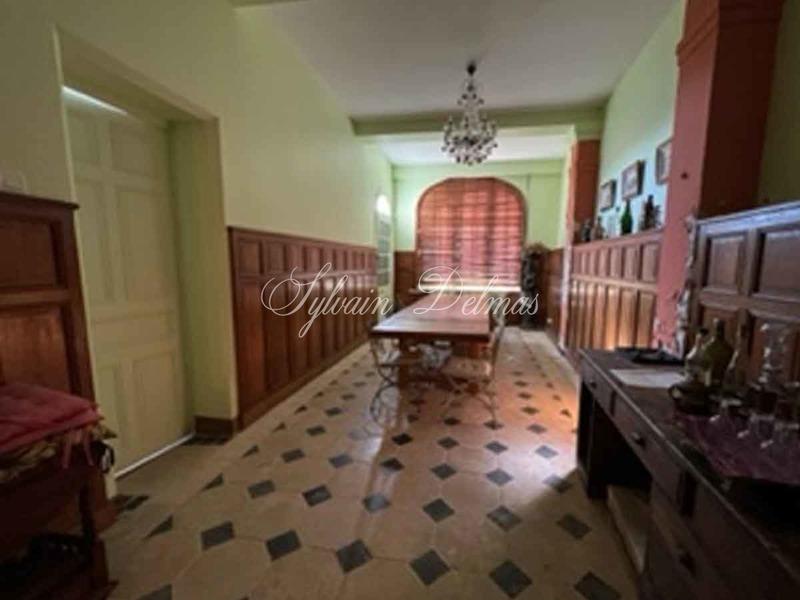 Château - 1 000 m² - 16 pièces