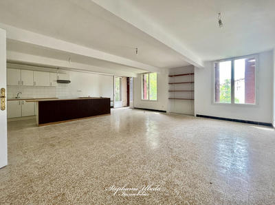 Maison - 104 m² - 3 pièces