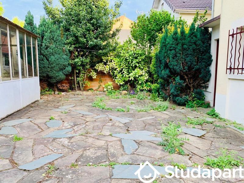 Chambre - 12 m² - 1 pièce